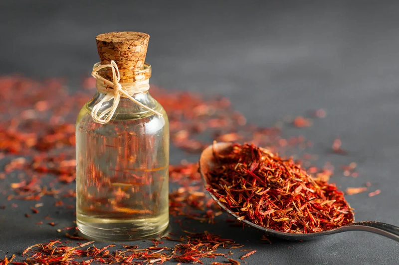 Saffron Oil